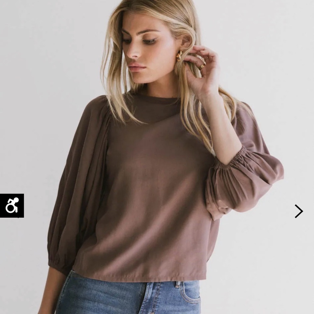 NWT Bohme Nadine Mauve Blouse with Puff 3/4 Sleeves and Keyhole Closure size S